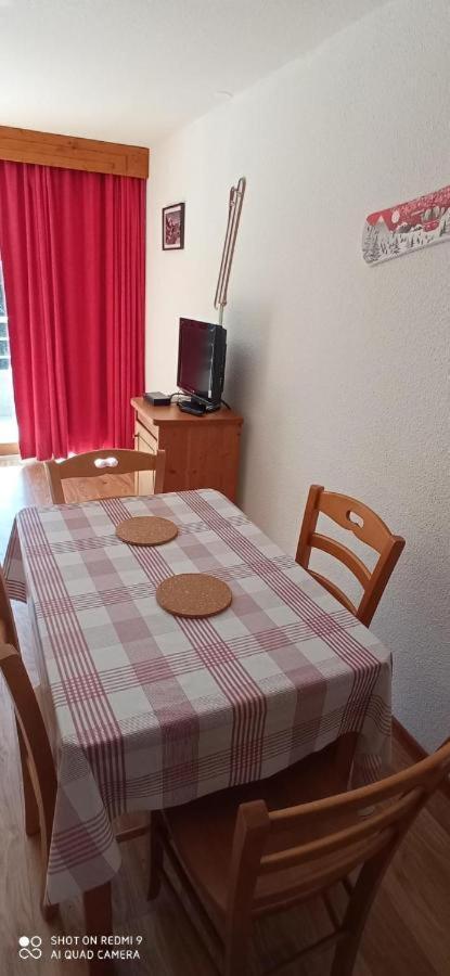 Studio Chamrousse 1700 Pour 4 Personnes - Au Calme - Avec Wifi Dış mekan fotoğraf